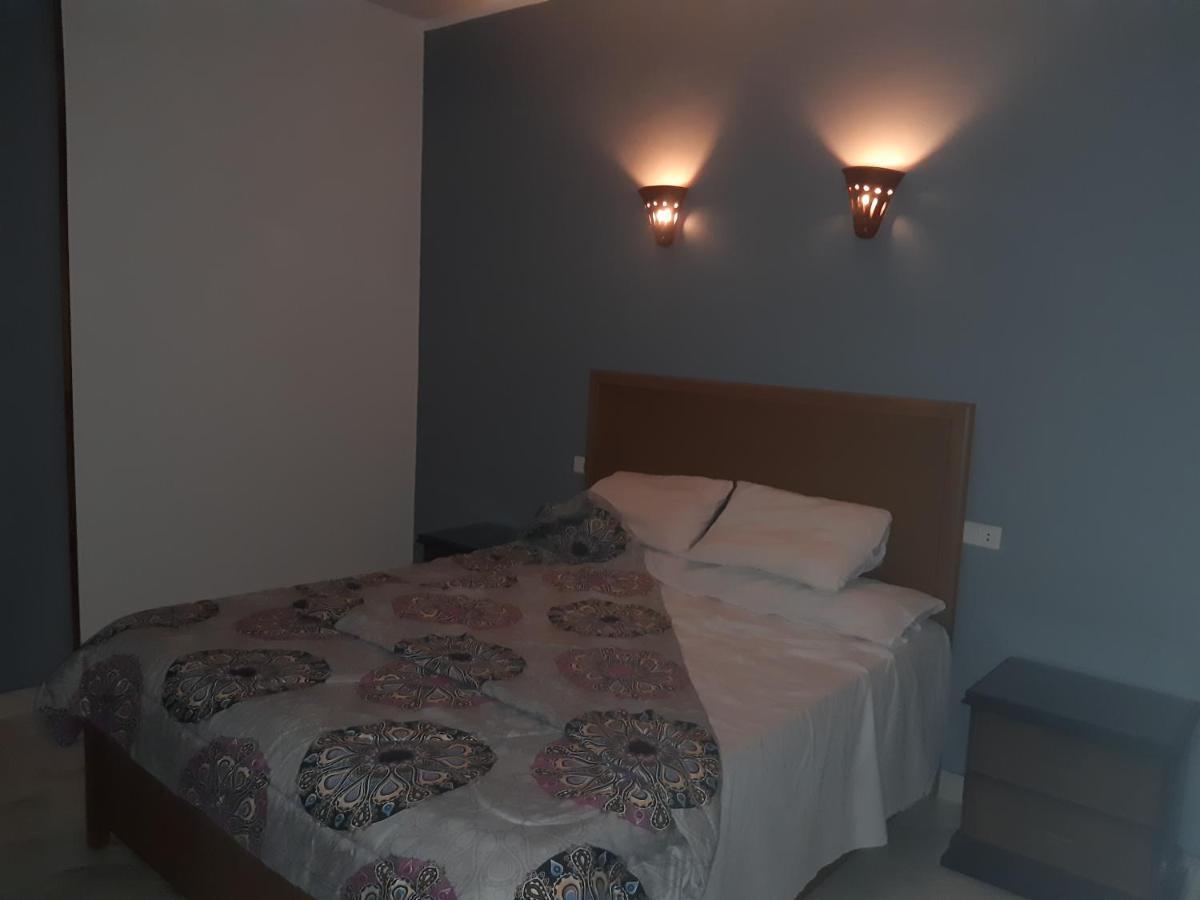 German Dolphin Apartment El Qoseir Екстериор снимка