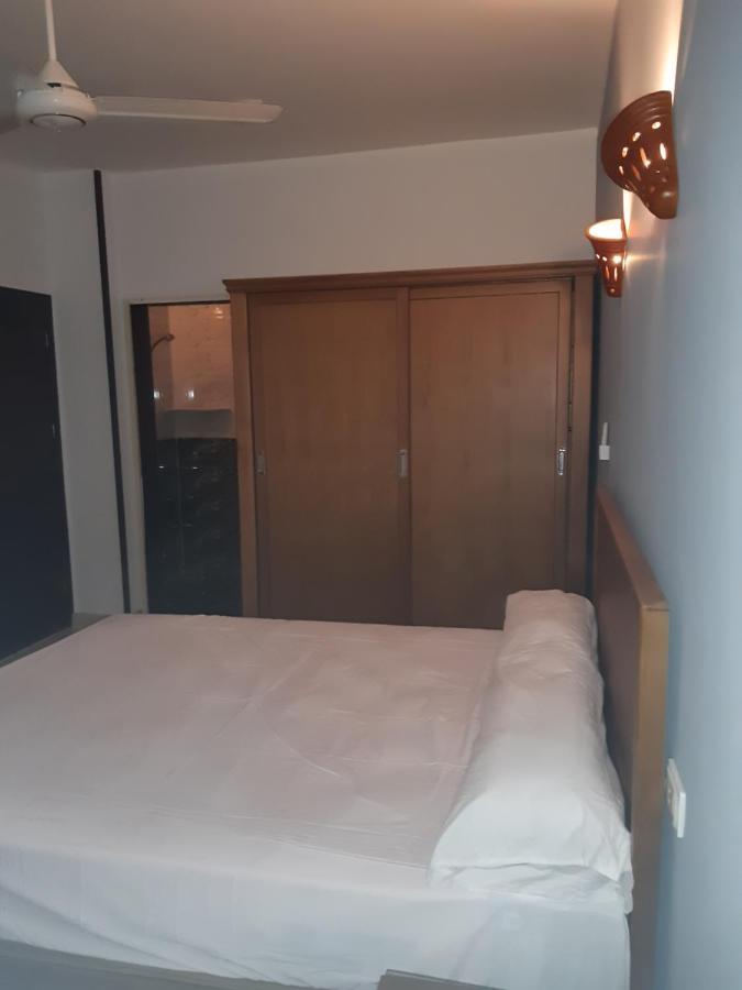German Dolphin Apartment El Qoseir Екстериор снимка