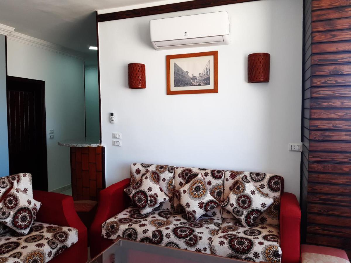 German Dolphin Apartment El Qoseir Екстериор снимка