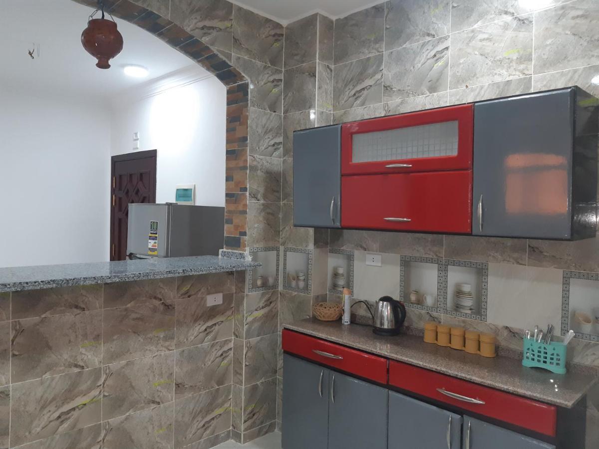 German Dolphin Apartment El Qoseir Екстериор снимка
