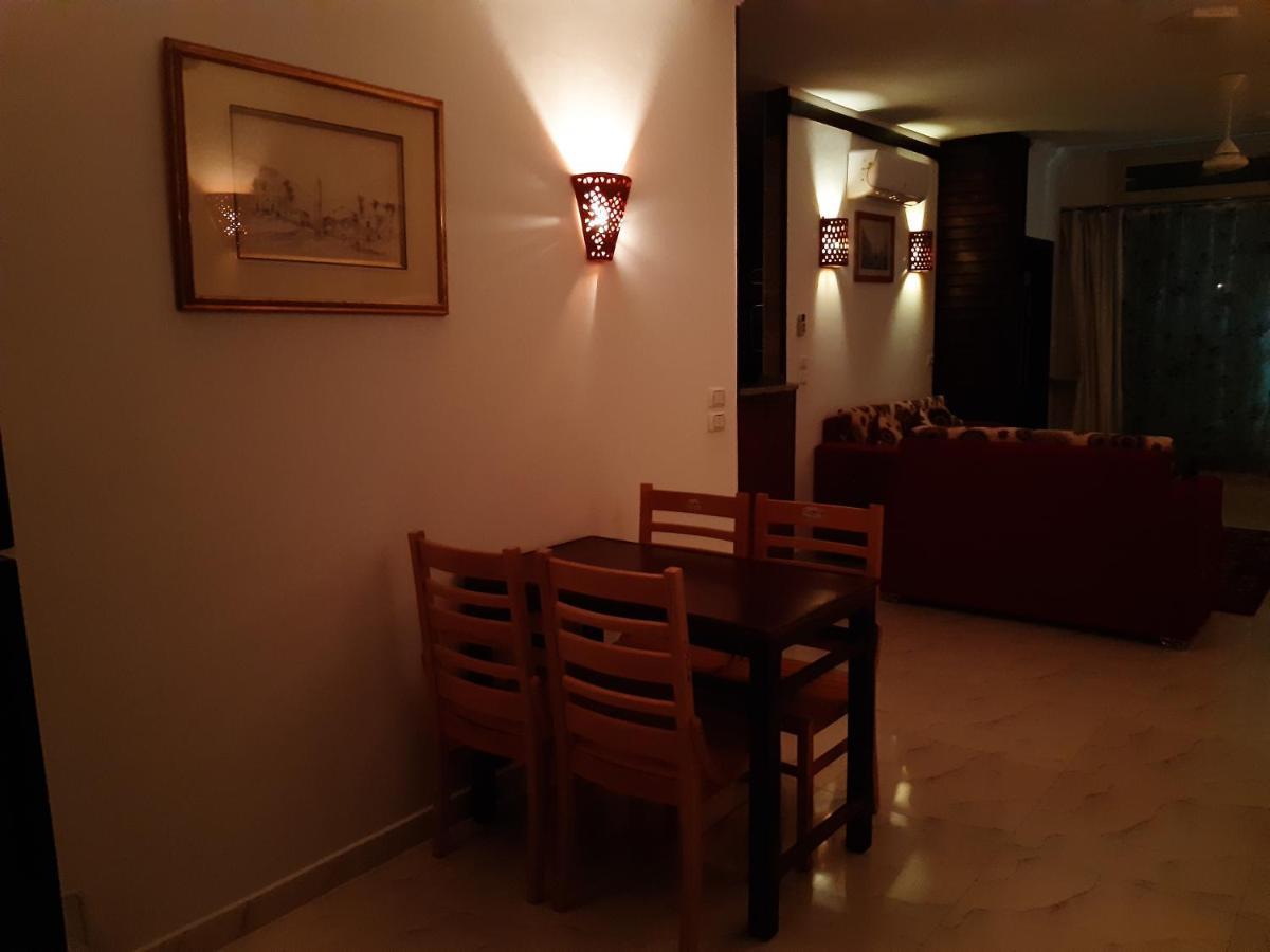 German Dolphin Apartment El Qoseir Екстериор снимка