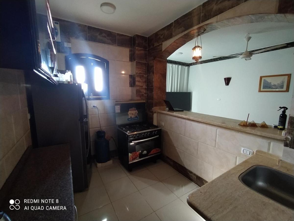 German Dolphin Apartment El Qoseir Екстериор снимка