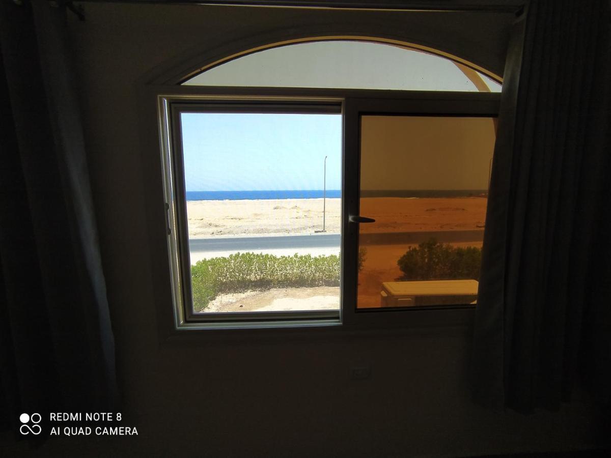 German Dolphin Apartment El Qoseir Екстериор снимка